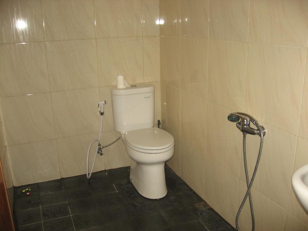 Bantal Guling Trans Hotel Bandung Bilik gambar